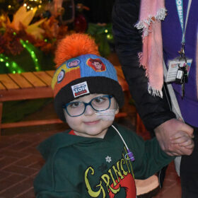 Chessington Garden Centre welcomes families caring for a seriously ill child to their Christmas Wonderland thumbnail