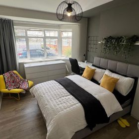 Taylor Wimpey transforms seriously ill teenager’s bedroom, ahead of an eight-week Isolation Period thumbnail